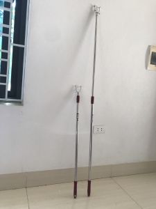 Gậy lấy đồ - Cây phơi và lấy đồ móc treo quần áo inox