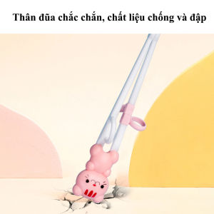 Đũa tập gắp hình gấu có ngón sỏ tay thuận lợi cho bé