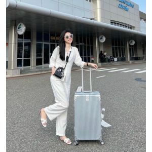 Quần dài ống rộng chất đũi GU siêu đẹp lên dáng xinh