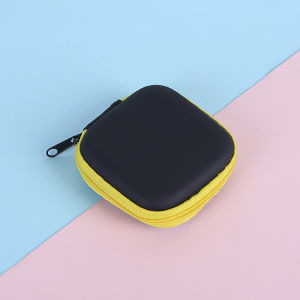 Gratis Ongkir - Earphone Pouch Serbaguna / Tempat Headset / Pouch 2 Warna Persegi / Pouch