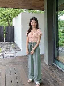 ชุดเซ็ตลำลอง สีพื้น ลุคธรรมชาติ แมทช์ง่าย เหมาะกับสาวๆ ทุกรุ่น