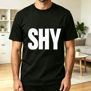 Distressed SHY Letter Slogan Graphic Print Loose Short Sleeve Tee Men Casual Streetwear Daily Personality Outfit