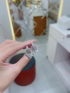 {loại1} Bông tai khoen tròn đính đá nhân tạo vuông giác xi bạch kim Kami trang sức sỉ BGV26
