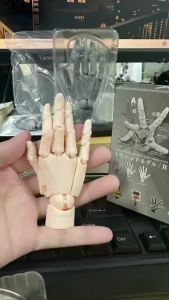 Artist Hand Action Figure Model 11cm PVC Collectible Toy for Drawing and Display
