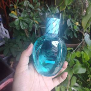 กิฟฟารีน แอคทีฟ ยัง แคร์คลีน เฟรชชี่ นํ้ายาสุขอนามัยสูตรเย็น ทําความสะอาด จุดซ่อนเร้นภายนอก ของวัยเริ่มสาว กลิ่นหอม สะอาด ไม่เหม็น