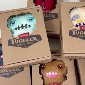 Fuggler จี้ตุ๊กตาขนนุ่มอย่างเป็นทางการ กล่องสุ่มตุ๊กตาฟันน่ารักและน่าเกลียด