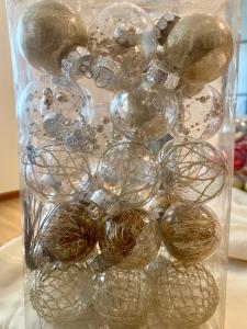 AKSESORIS HIASAN BOLA POHON NATAL SNOW CHRISTMAS BALL 6CM ISI 30 BULAT