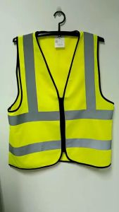 เสื้อสะท้อนแสง เสื้อกั๊ก Reflective Vest มีฟังก์ชั่นแสงคุณภาพเกรด เสื้อใส่ เสื้อกั๊กสะท้อนแสงเสื้อเพิ่มความปลอดภัยในการมองเห็น เสื้อกั๊กจราจร เสื้อคู่ปั้นจักรยาน มีใบรับรองมาตรฐาน EN ISO และสีที่มีความแตกต่างกัน มีขนาดสูงสุด-ยาวสูงสุด