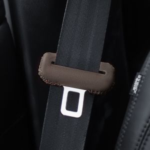 1Pc Volkswagen Car Seat Belt Insert Protector Cover Leather Safety Buckle Anti Scratch Wear For Golf jetta mk6 Up Passat 9n 9n3 gol Nivus Fox new Beetle Tiguan VW Polo Virtus