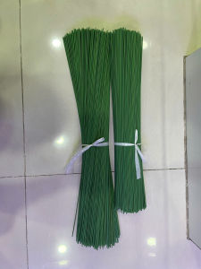 Kẽm bó 100 cây (95-100 cây) kẽm làm hoa 50-60cm que kẽm bọc nhựa xanh làm thân hoa giả hoa giấy nhún hoa giáp