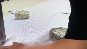 1107 Váy Liền Sườn Xám Xẻ Tà Mặt Nhung Nữ 2023 Váy Ôm Hông Mẫu Ngắn Cách Tân Cổ Đứng Cài Cúc Cổ Áo Cổ Điển Phong Cách Trung Quốc Mẫu Mới