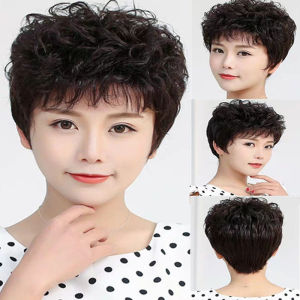 Shorthaired realistic wig for middleaged and elderly women