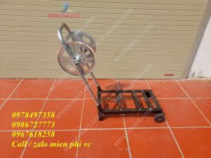Chân kê cho máy rửa xe có lắp bánh xe đẩy