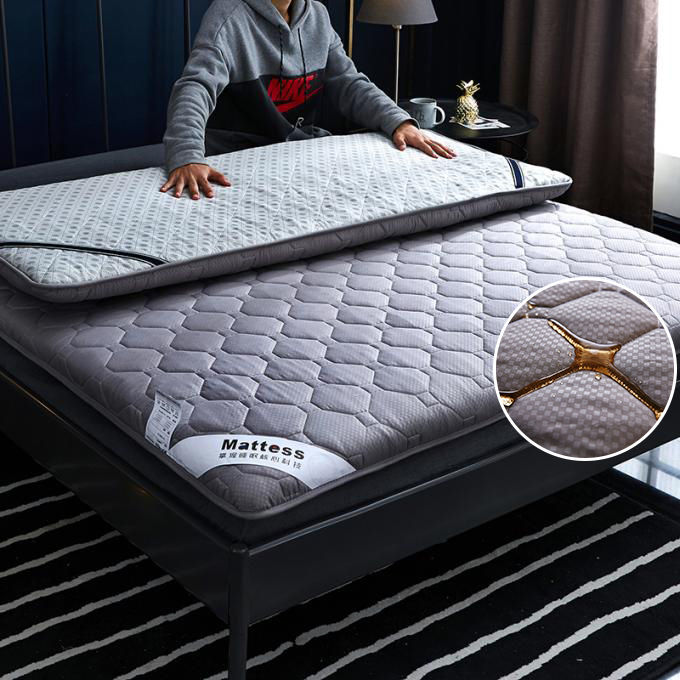 Waterproof Mattress Queen/King Tilam Foldable Single Mattress Topper