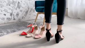 [Free Shipping] New Summer Beach Shoes Suede Strap Flat Sandals Strappy Sandals