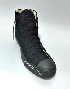 Sepatu Hitam Polos Pria: Tips & Rekomendasi