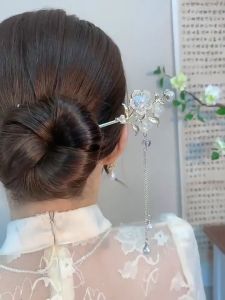 Cucuk Rambut Bunga 玫瑰花枝流苏发簪 Rose Branch Tassel Hair Pin 新中式古风步摇盘发发钗气质汉服旗袍簪子头饰 Elegant Chinese Style