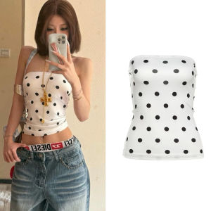 Jenny พร้อมส่ง🥑เสื้อเกาะอกผู้หญิง เสื้อครอปแขนกุด ลายจุดPolkadot ทรงรัดรูป สีเขียว ดีไซน์เก๋ สไตล์สาวฮอตอเมริกัน ชุดไปทะเล