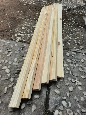 Thanh gỗ thông rộng 3cm x dày 1.5cm x dài 1m5-1m2-1m-80cm đã bào 4 mặt rất phù hợp làm nẹp đóng thùng gỗ