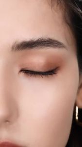 O.TWO.O Haute Volumizing Waterproof Mascara