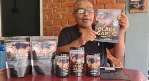 Muyuan~[HALAL JAKIM] Made in Malaysia Black Garlic  Bawang Hitam  Bawang Lanang  Bawang Tunggal  Black Garlic  Solo Garlic