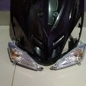 Tameng Depan Plus Lampu Sen Depan Yamaha Mio Sporty Hitam
