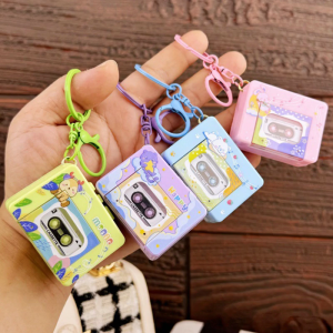 Mini Retro Music Player Keychain Retro Music Box Pendants with Builts In 3Songs For Vintage Enthusiasts And Music Lovers