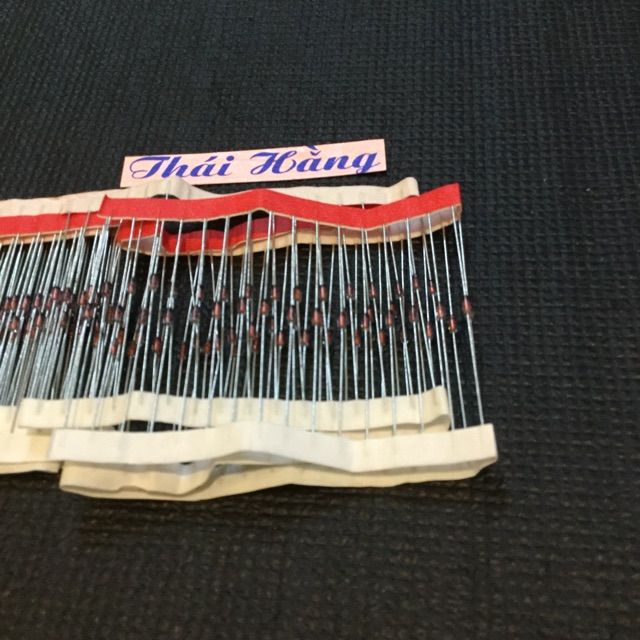 ĐI ỐT ỔN ÁP 12 V-05 W. (100 CHIẾC)