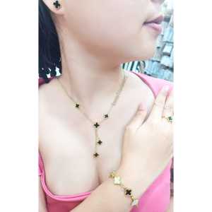 SET KALUNG TITANIUM MOTIFBUNGA POLOS 5 JUNTAI TRENDY ANTI KARAT ANTI LUNTUR