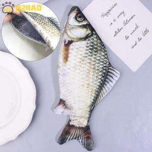 N2HAO Crucian กระเป๋าปากกาปลาคาร์พทรงปลาที่สมจริงกระเป๋าดินสอแต่งหน้าพร้อมซิปด้านหลังไปยังโรงเรียนกระเป๋าดินสอ