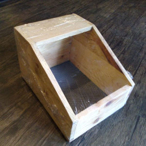 Nestbox / Kotak Lahiran Kelinci Medium Dwarf