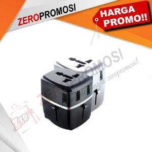 Souvenir Power Converter Adaptor Universe USB UAR06
