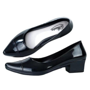 Womens pointed-toe black shoes Korean style fashionable student shoes 3CM low heel rubber black shoes suitable for school and office wear all seasons waterproof black shoes 090523