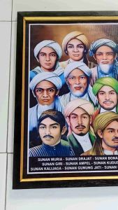 Hiasan dinding cetak gambar lukisan Walisongo plus bingkai ukuran 45x65cm