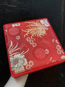 Hộp gấm đựng trang sức