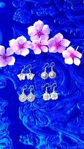 เล็กน่ารัก ต่างหูสไตล์ล้านนา ใส่ น้ำหนักเบา รูปแบบสวยงาม คุณภาพดี เพิ่มเสน่ห์ ชุดฟ้อนรำ เจ้าสาว ให้คุณสวยใจ ลูกค้า ขนาดเล็กๆ ต่างหู ต่างหูสำหรับผู้ชายและแกรนด์