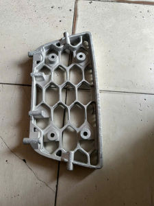 Bệ bước chân bậc lên xuống bậc bước chân nhôm xe tải HINO 500 EURO 4 hàng thay thế có bán combo hoặc lẻ giá 1 cái.