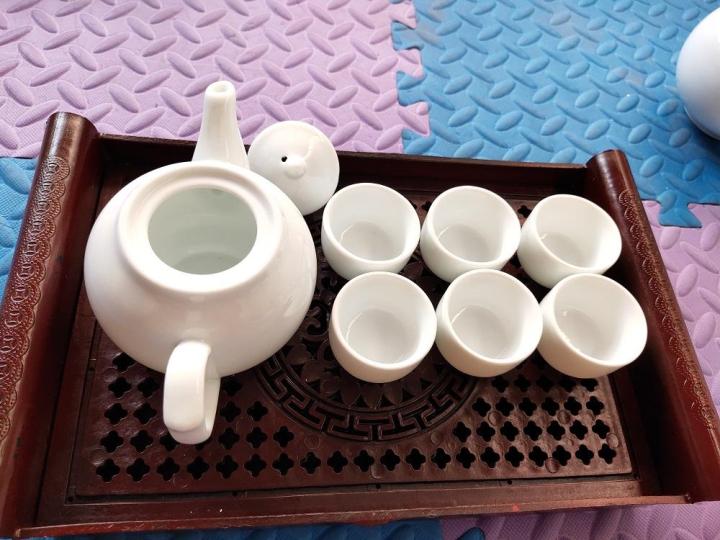 GS%20B%C3%A1t%20Tr%C3%A0ng%20-%20B%E1%BB%99%20%E1%BA%A5m%20ch%C3%A9n%20lo%E1%BA%A1i%20nh%E1%BB%8F%20dung%20t%C3%ADch%20300ml%20c%C3%B3%20khay%202%20l%E1%BB%9Bp%20-%20Image%201