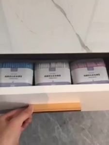 Combo 10 Hộp Tăm Bông Hai Đầu (2000 Que) – 1 Đầu Xoắn 1 Đầu Nhọn Cotton Mềm Mại