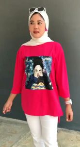 Kaos Oversize Wanita: Tampil Stylish & Nyaman