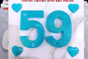 Nomor Rumah glitter Biru Terang angka dan Huruf