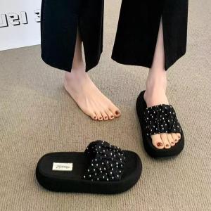 Free Shipping Thick-Soled High-End Slippers For Comfortable Summer Wear 2026 New Style Perfect With Dresses One-Strap Sandals