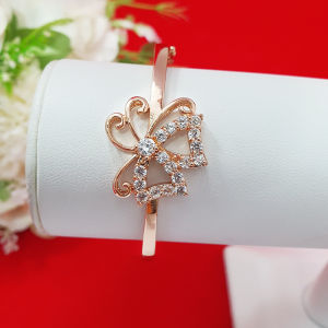 กำไลคลิปล็อคฝังเพชร สีนาก เส้นผ่านศูนย์กลาง 6 ซม.เสริมบารมี งานสวย ข้อมือนาก พิ้งค์โกล ใส่อาบน้ำได้ กำไลแฟชั่น ชุบนาก