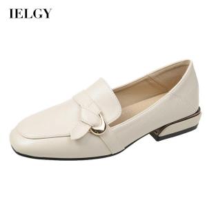IELGY รองเท้าผู้หญิงพื้นนุ่มแบนแนวย้อนยุครองเท้าหนังที่สะดวกสบายเข้ากับทุกชุด