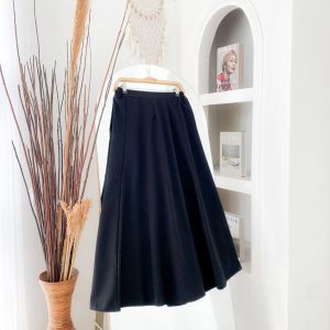 Aina Skirt Bawahan Rok Wanita Muslim Modern Kekinian Matt Katun Rayon Polos Basic OOTD Casual Daily Fashion Terlaris