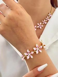 Summer Pink Fashionable Geometric Enamel Flower Womens 3D Resort Style Flower Necklace and Bracelet Set
