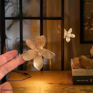 [COD] ZHONGYI0 1 2 cái tay cầm ngăn kéo hoa sáng tạo cánh hoa tủ bếp kéo khóa đồ nội thất phụ kiện trang trí cửa tủ quần áo