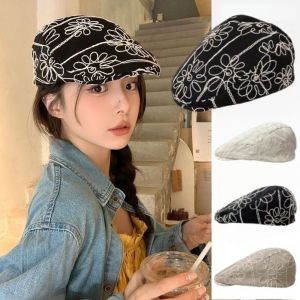 LUXEMO Retro Forward Cap Flower Embroidery Casual Versatile Beret Fashion Sweet Spicy British Hat For Lady Girl