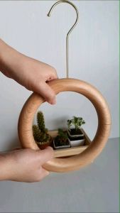 ไม้วงกลมแขวนเสื้อผ้า ห่วงไม้กลม ที่โชว์ผ้าพันคอ ไม้แขวนห่วงไม้กลม มี 3 ขนาด