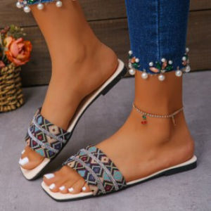 Free Shipping Plus-Size WomenS Summer Sandals New Style With Fabric Upper Rhinestone Embellishments Flat Sole And Bohemian Design